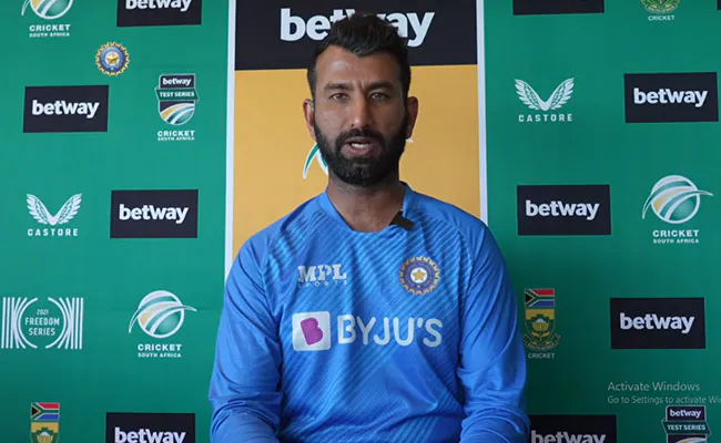 Cheteshwar Pujara Calmly Addresses Challenging Questions Thrown at a Press Conference